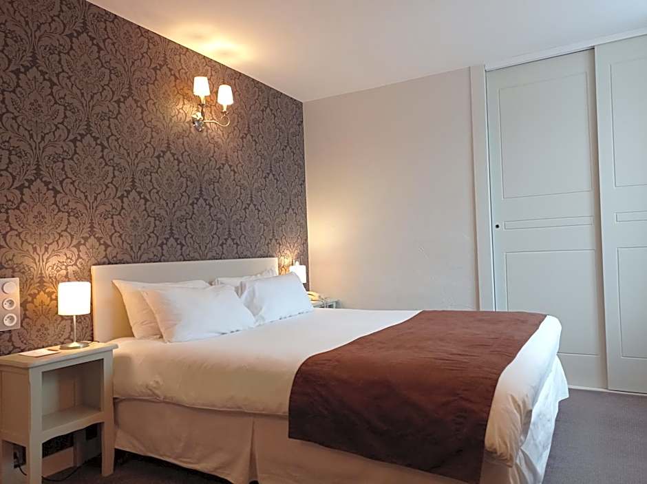 Hôtel Grand Monarque