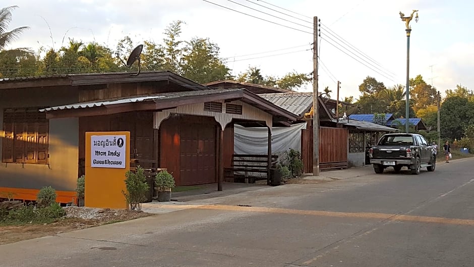 Mon Indy Guesthouse