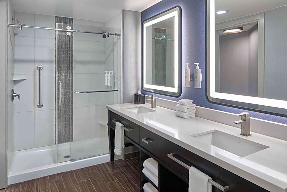 Homewood Suites by Hilton Savannah Historic District/Riverfront