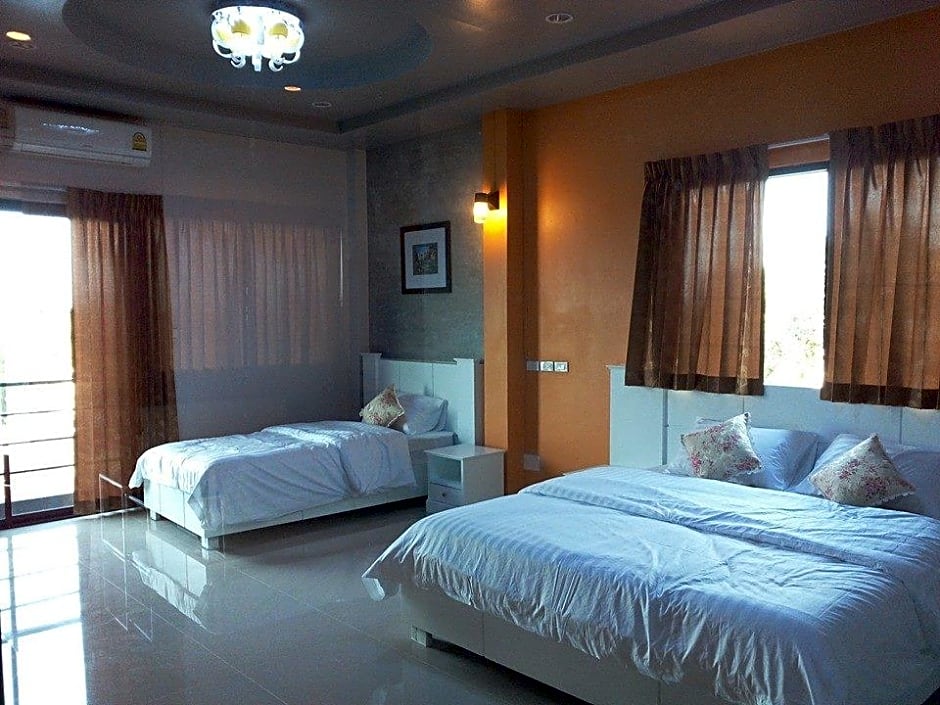 Waenpetch place Hotel