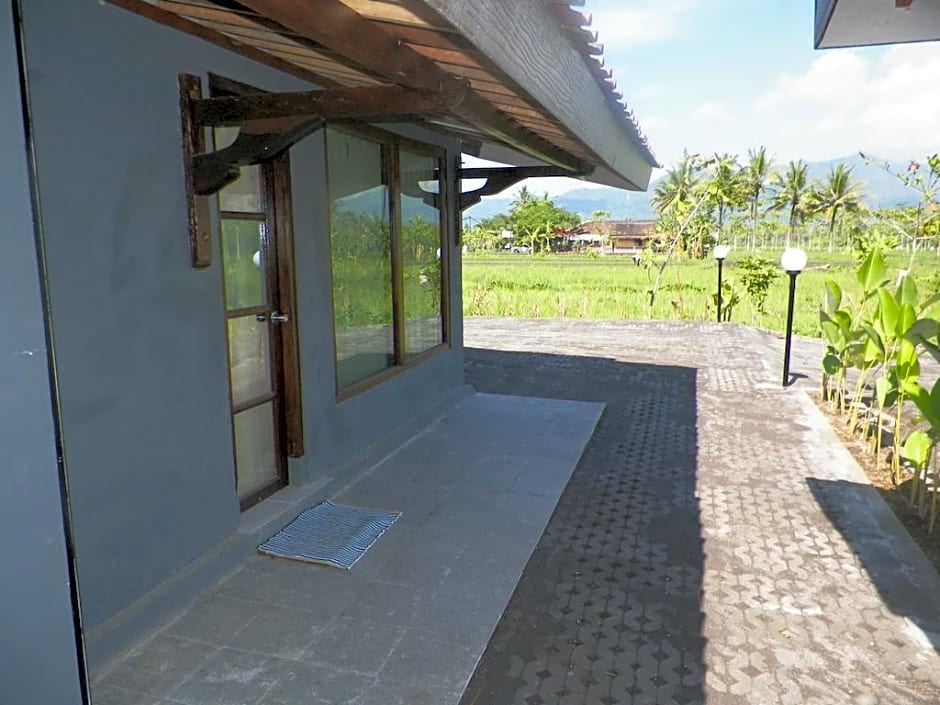 Puri Menoreh Hotel and Restaurant Borobudur