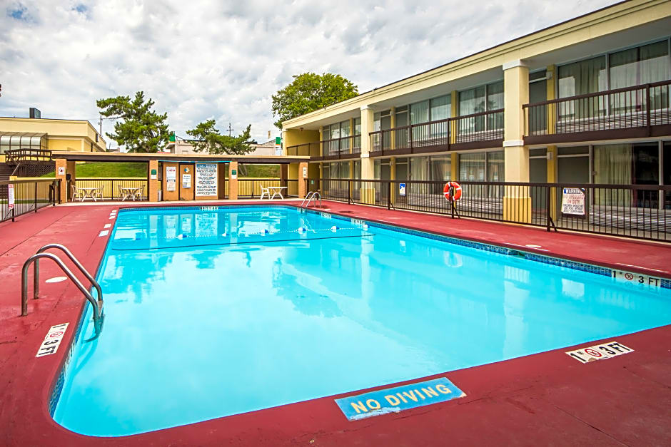 Quality Inn Ponca City Route 77
