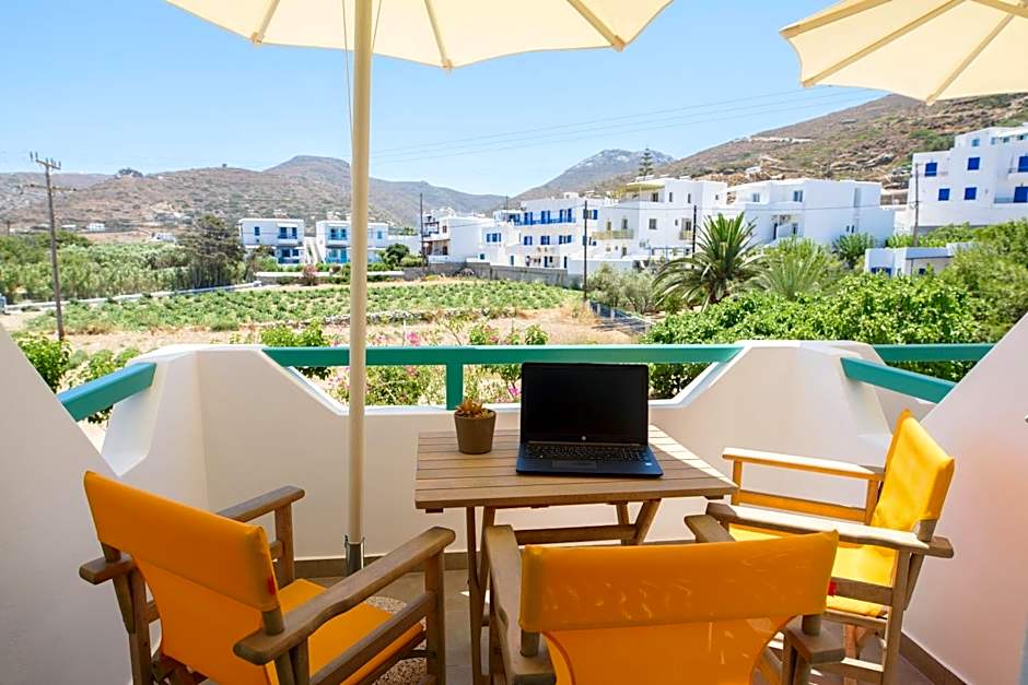 Porto Katapola Pension