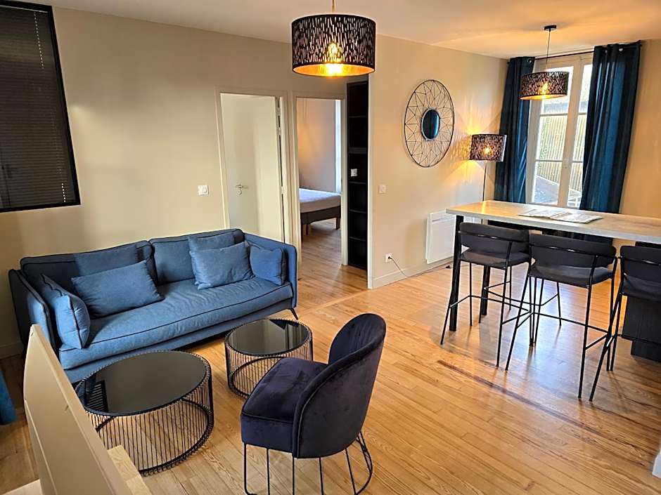 Au Loup Historic Apartments