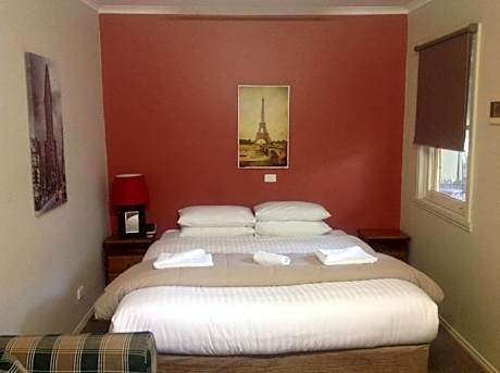 Family Room with Garden View (6 Adults)