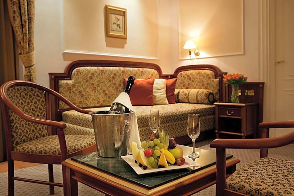 Ambassador Zlata Husa