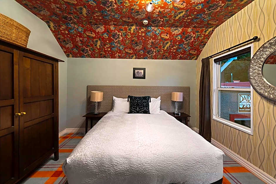 The Dairy Hotel Queenstown, A Naumi Chapter