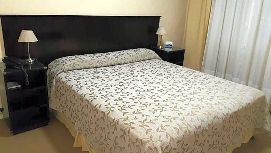 Hotel Puerta del Sol