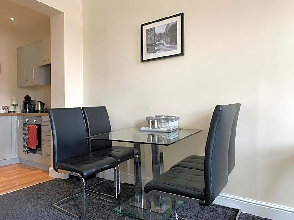 Market Place Serviced Apartments, Leek