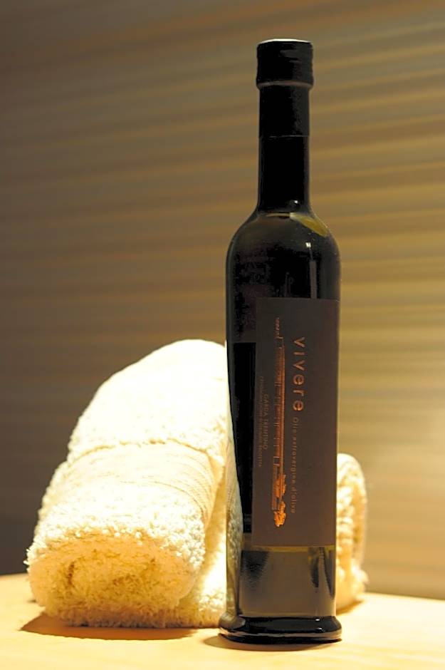 Vivere Suites & Rooms