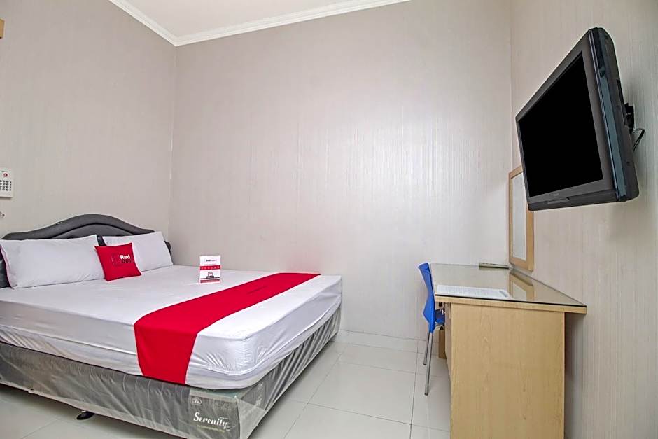 RedDoorz @ Mangga Besar 2