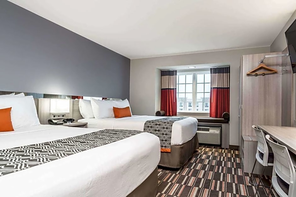 Microtel Inn by Wyndham Long Island City