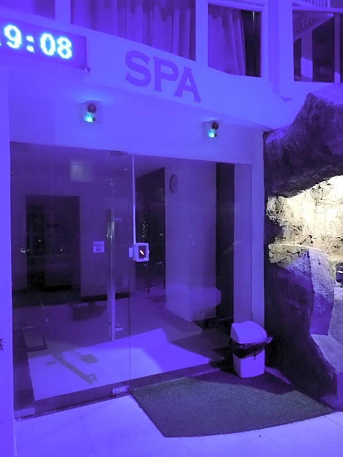 Grand Avenue Residence 1 bedroom