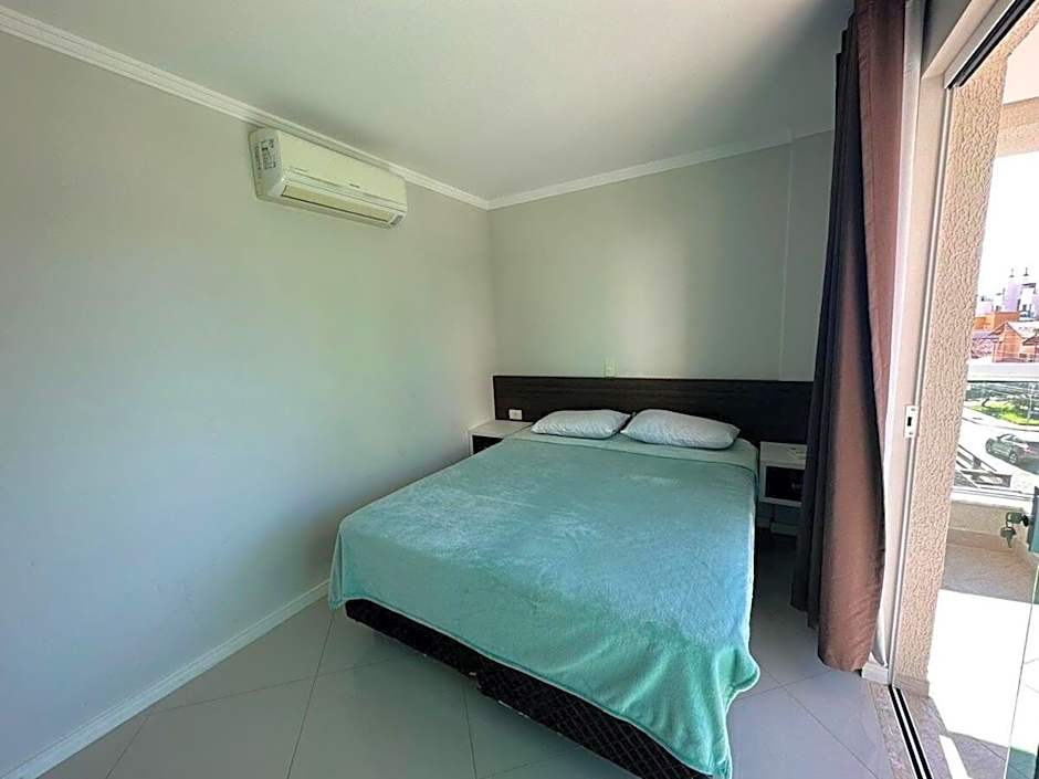 A56 - Alameda Verde - Apto 102 - Centro de Bombinhas