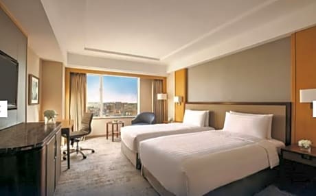 Horizon Club Room 2 Twins