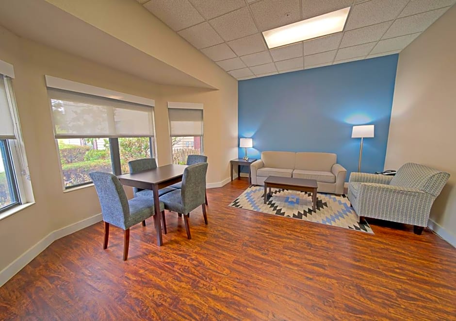 All Season Suites