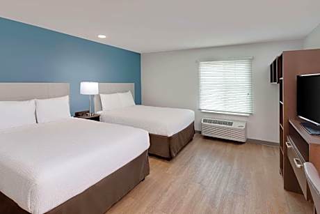 Standard Queen Room with Two Queen Beds - Non-Smoking