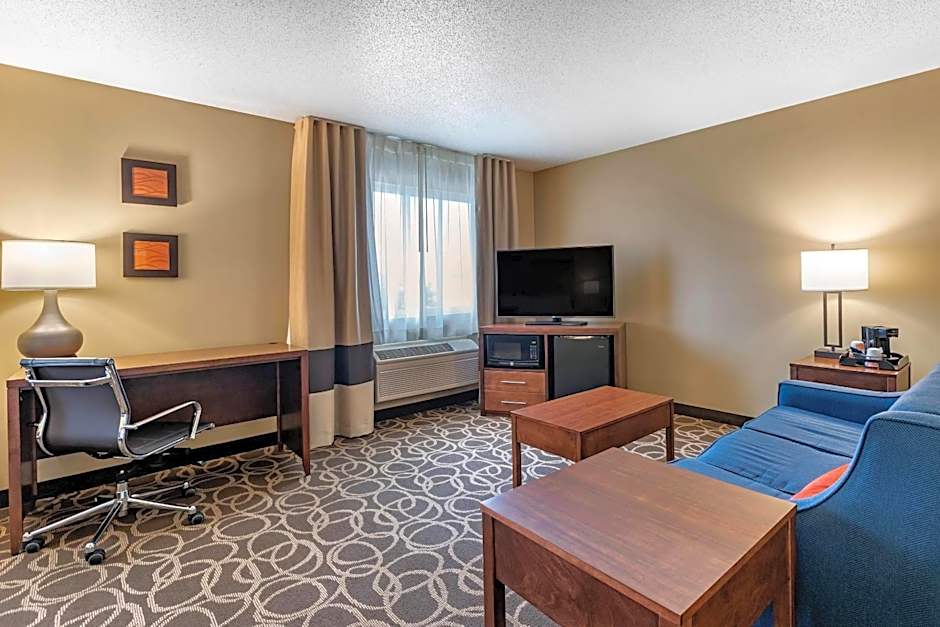 Comfort Inn Dyersville Near Field of Dreams