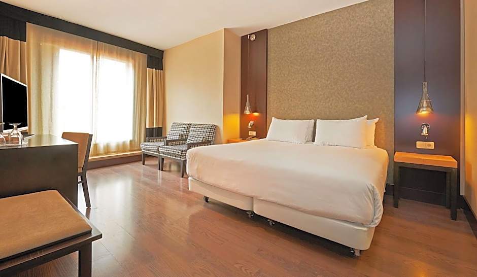 NH Barcelona Eixample