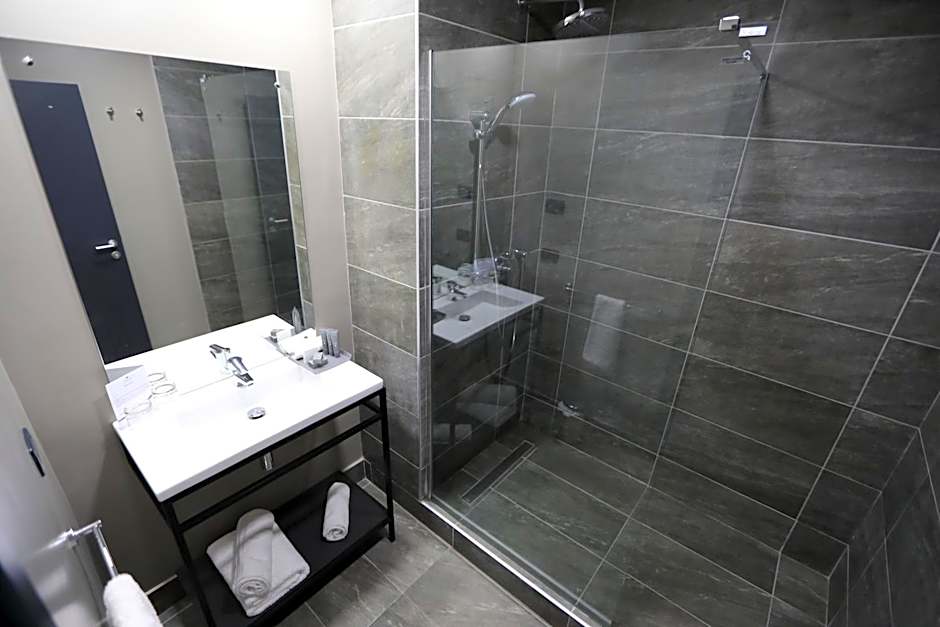 Fiesta Royale Hotel