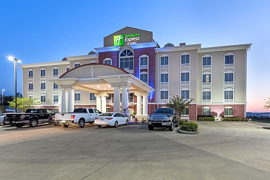 Holiday Inn Express Hotel & Suites Byram