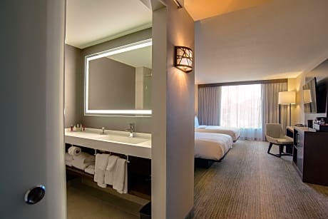 Room, 2 Queen Beds (Hearing Accessible)