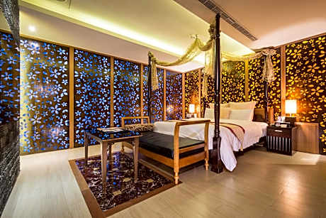 Standard Double Room - Check-in after 20:00