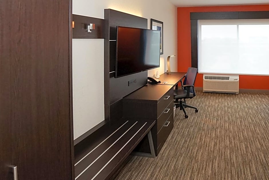 Holiday Inn Express And Suites Denver - Aurora Medical Campus By IHG