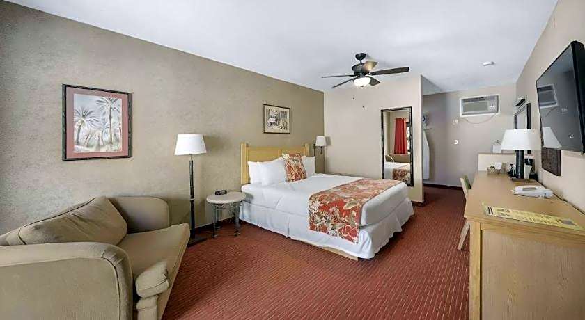 Caliente Tropics Hotel