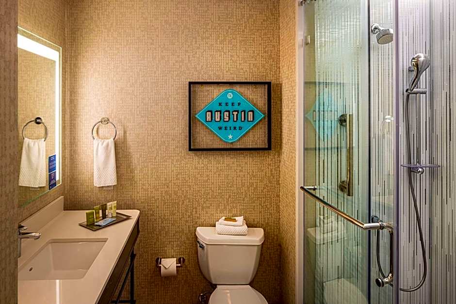 Hilton Austin Airport