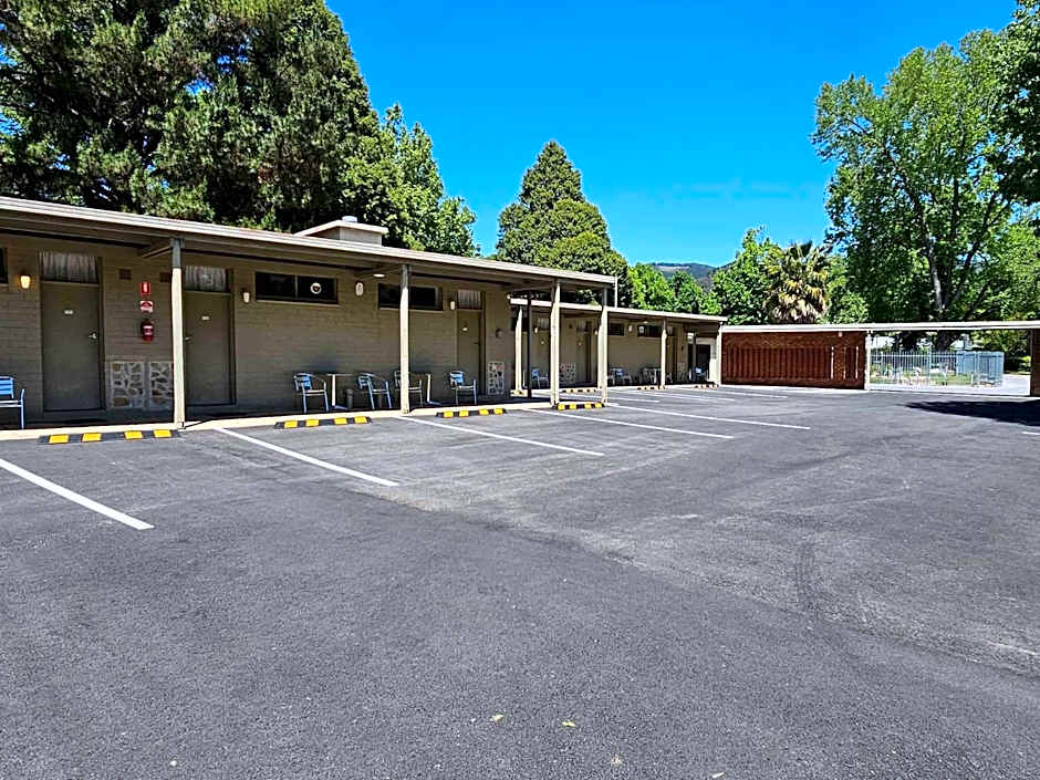Bright Motor Inn