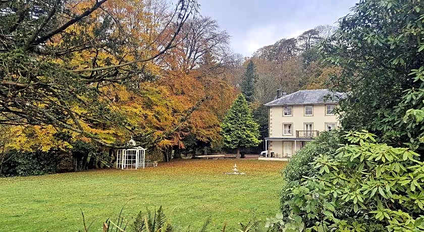 Lovelady Shield Hotel