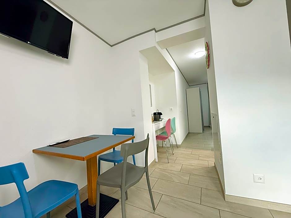 REST AND RESTAURANT in Roveredo