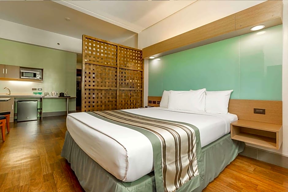 Microtel By Wyndham South Forbes - Nuvali Sta. Rosa