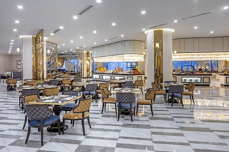 Melia Vinpearl Nha Trang Empire