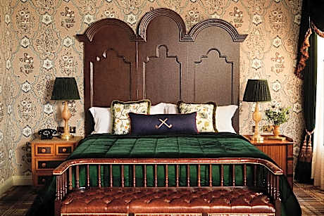 Rusacks King or Twin