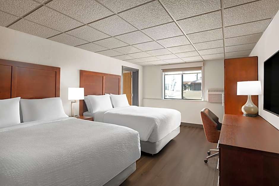 Garner Hotel Butte by IHG