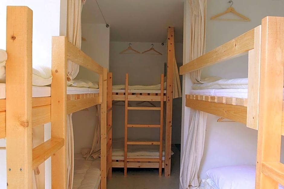 plumhostel