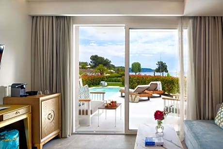 Grand Suite with Sea View and Private Pool