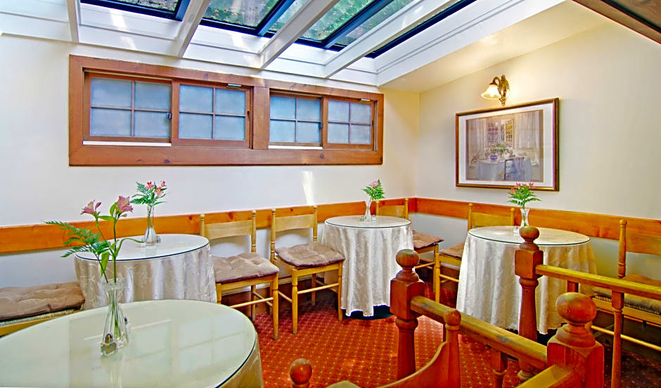 Babbling Brook Inn
