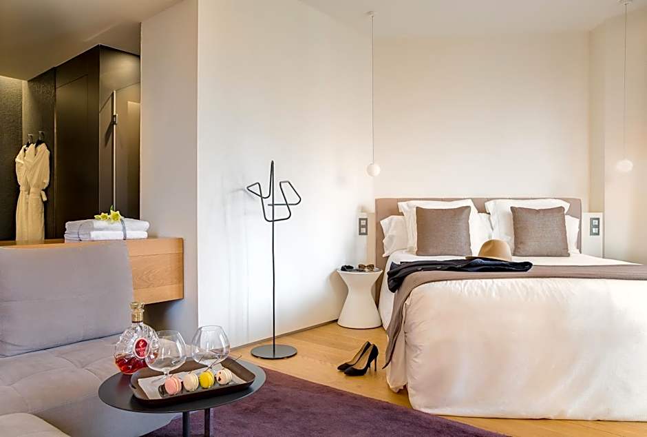 Ohla Hotel