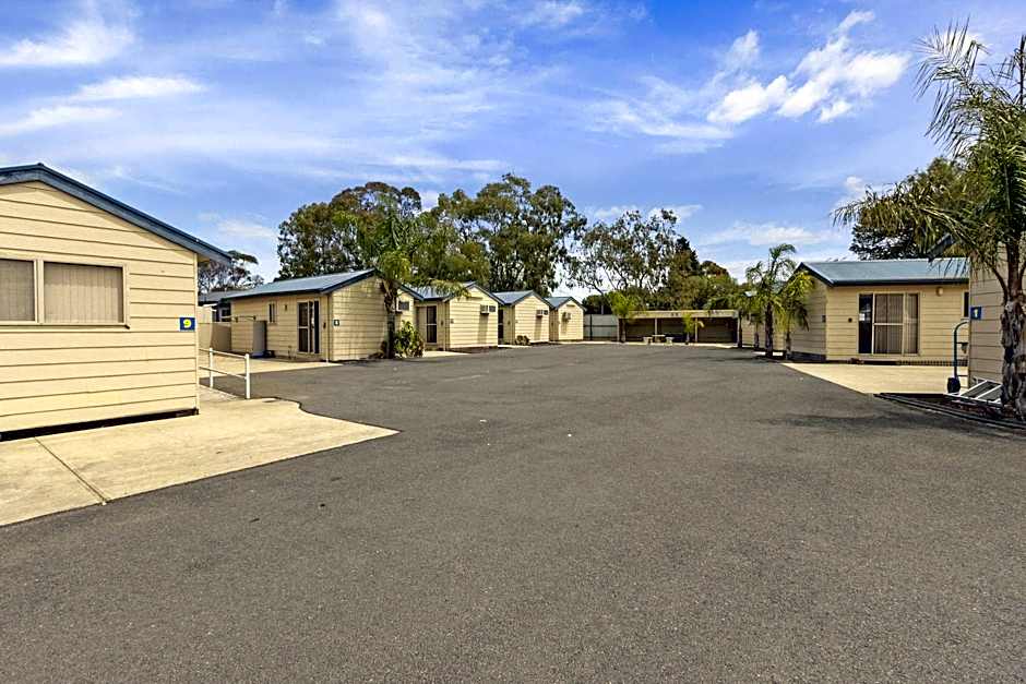 Costello Hotels - Moonta Bay Cabins