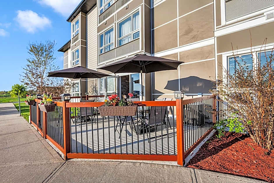 Microtel Inn & Suites by Wyndham Timmins
