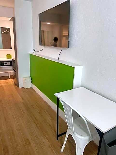 Impeccably cozy hotel room Developer Inn Express