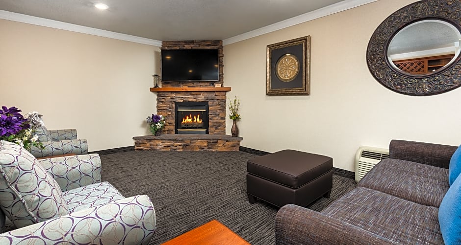 Best Western Plus Landmark Inn