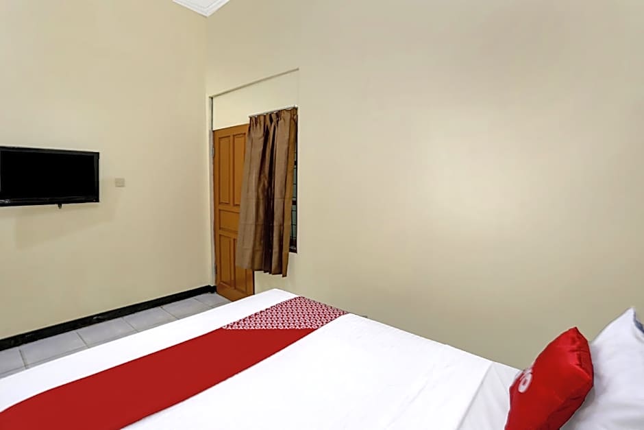 OYO 3767 Permata House