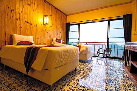 Deluxe Air Conditioning