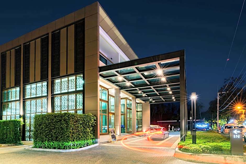 Bella Nara Phuket Naiyang Beach