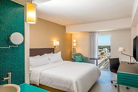 Superior King Room