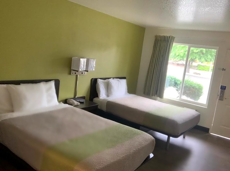 Motel 6-Yakima, WA - Downtown